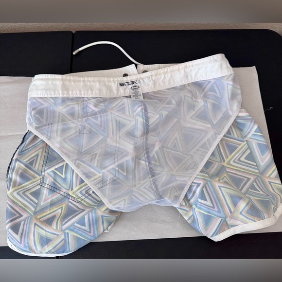 Mr Turk Geometric Patterned Men’s Swim Trunks/Shorts Size 32 - Picture 9 of 11